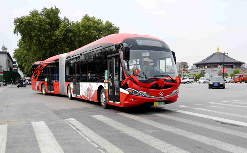 車靚，服務(wù)也靚