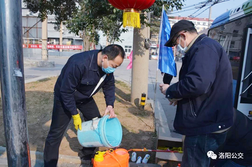 關(guān)鍵時刻，黨員挺身而出